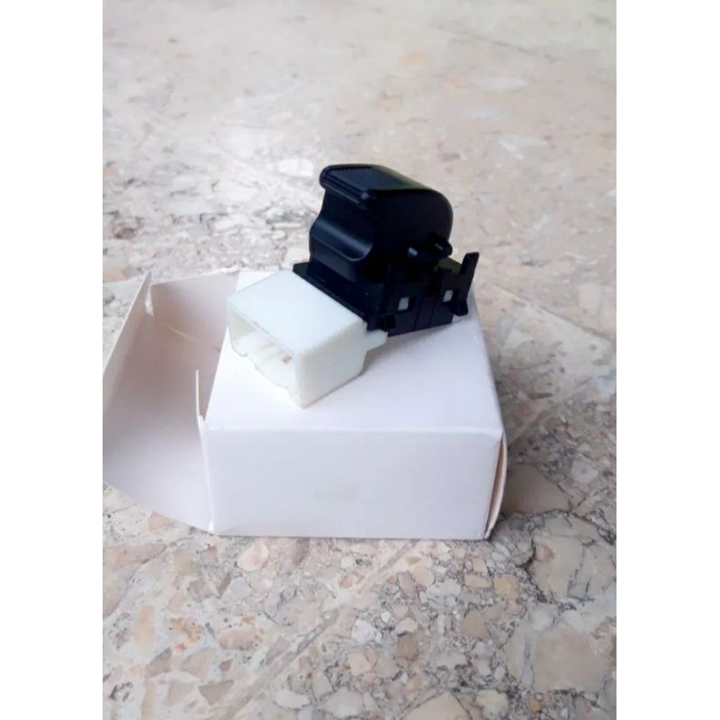 Saklar power window Avanza 2008