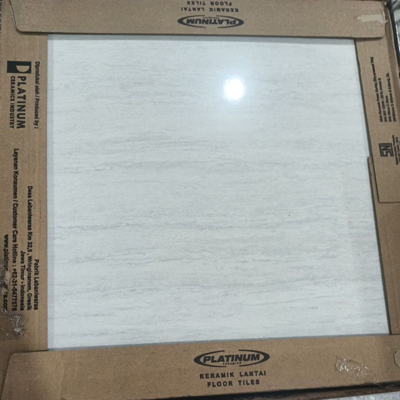keramik Platinum Lexus 50x50 kWC /dus (kilap)