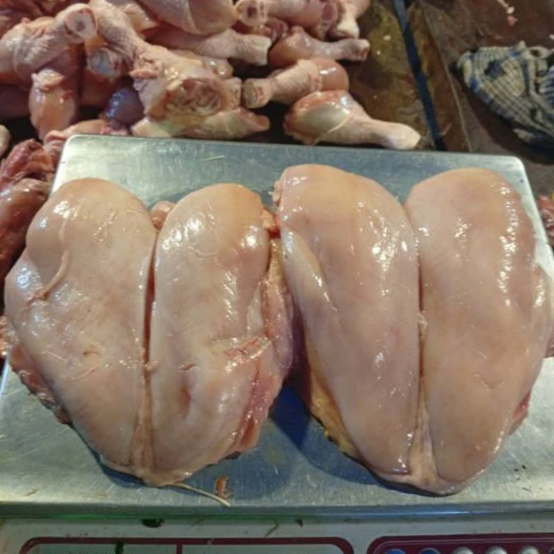 

Dada Ayam Fillet Tanpa Kulit dan Tulang 1 KG