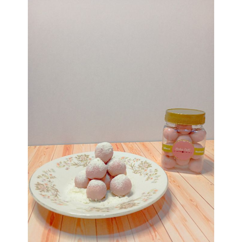 

Bola Susu Rasa Strawberry berat 140 gr