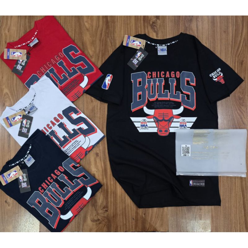 Kaos / Tshirt Branded motif Bulls warna Hitam Putih Merah