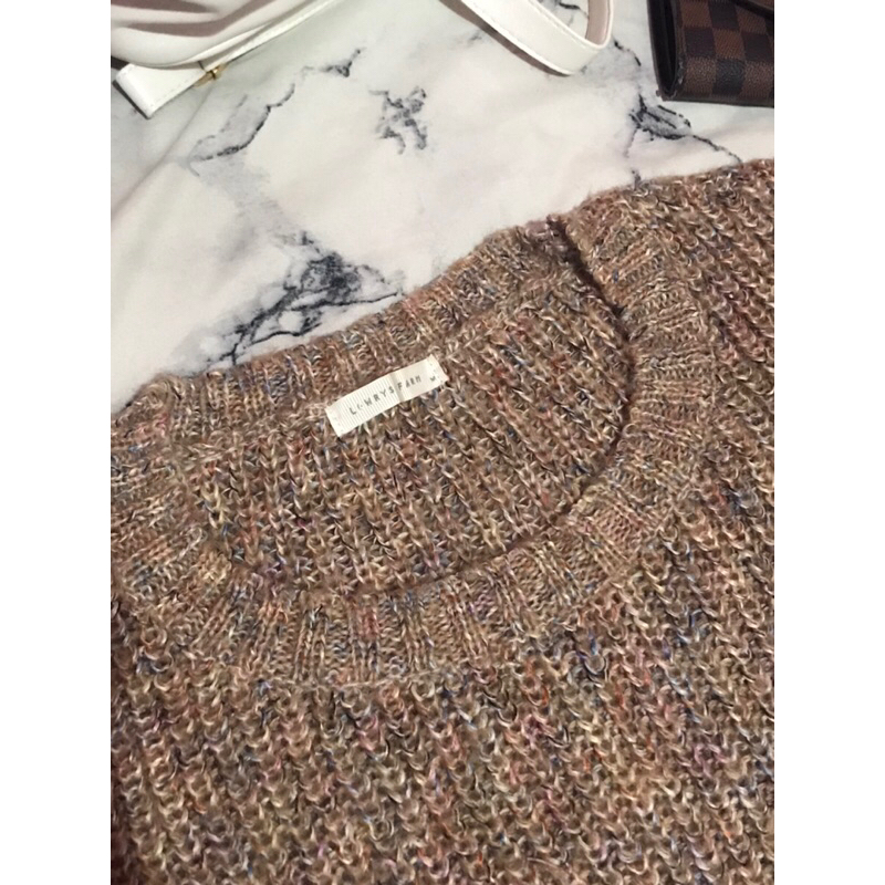 PRELOVED-LOWRYS FARM KNITWEAR RAJUT TEBAL