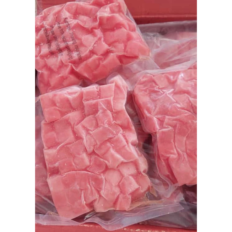 

Tuna cube merah