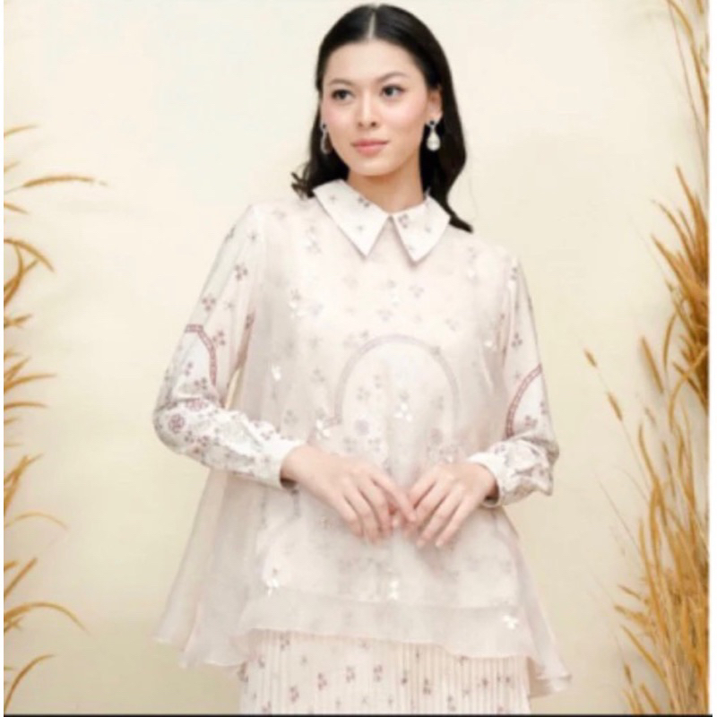 PRELOVED PANDAI SIKEK BLOUSE WEARING KLAMBY