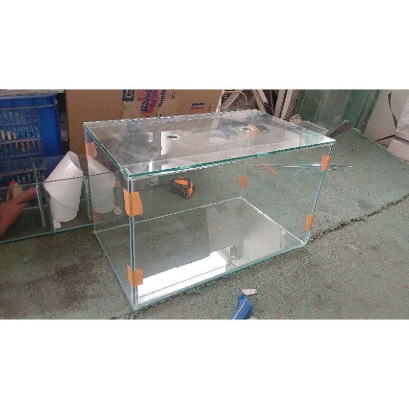aquarium 30 x 20 x 20 + tutup kaca ,packing kayu