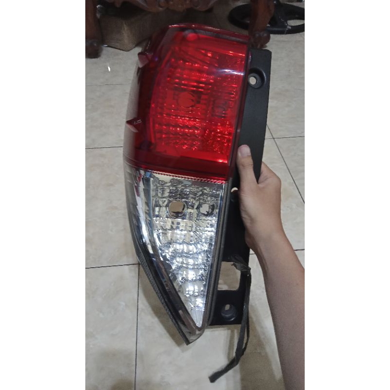 Stoplamp lampu belakang innova reborn