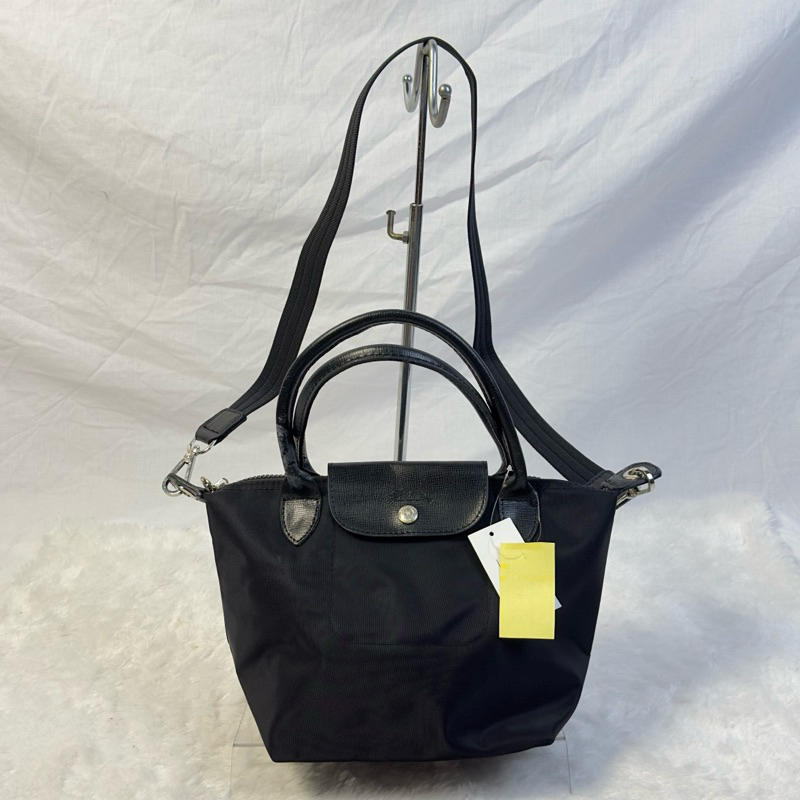 omatas — tas tenteng tangan selempang longchamp warna hitam 20 cm