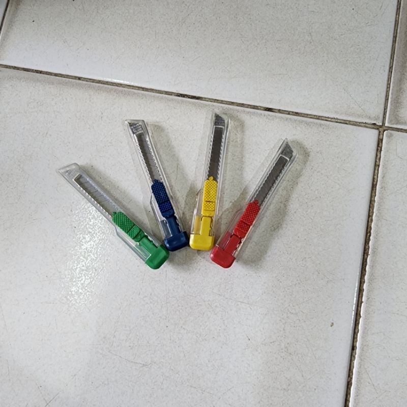 

Pisau Cutter Mini Transparan