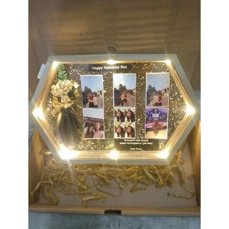 kado ultah wisuda wedding frame hexagonal
