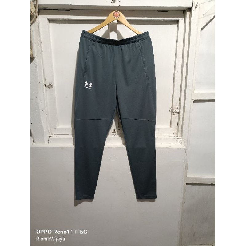 Under Armour Pique Track Pants Pitch Gray / White