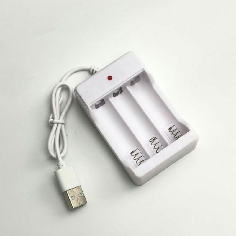 Charger Baterai AA AAA 3 Slot Kabel Usb Charger Batre AA AAA Baterai Rechargeable Charger / CAS BATE
