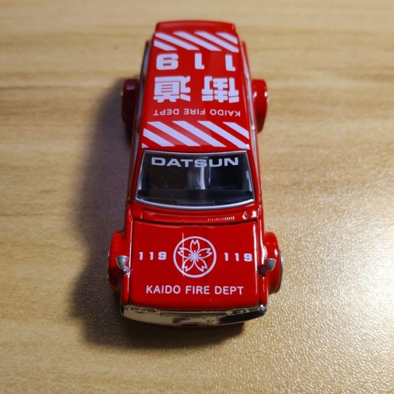 Mini GT Kaido House Datsun Wagon Fire Dept