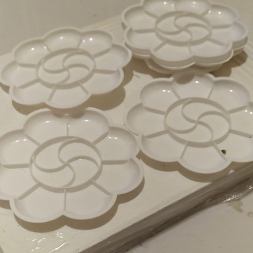 

PALET LUKIS SAKURA MINI ECERAN