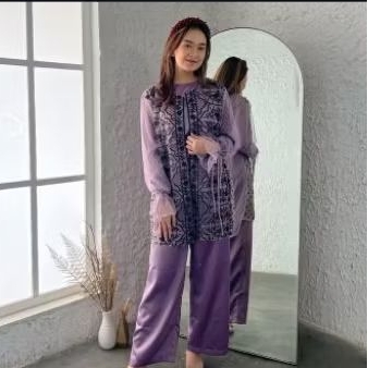 Blus Batik Wanita Lengan Panjang