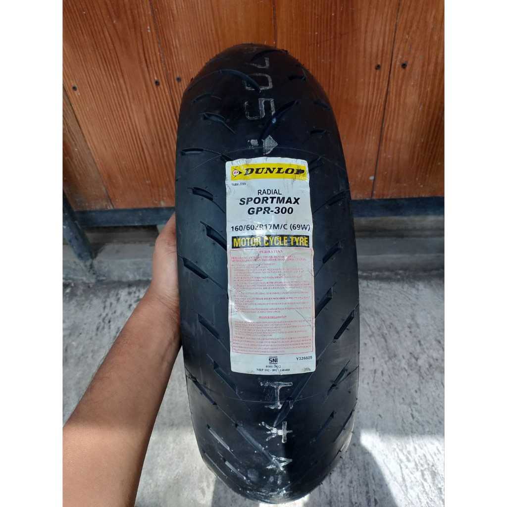 Ban Luar CBR 250 R Ninja 250 ZX25 GSX Ban Motor Dunlop Sportmax GPR 300 Ukur 160/60 Ring 17 Tubeless