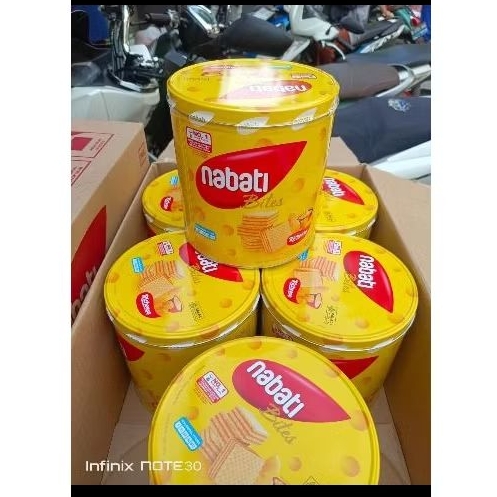 

NABATI BITES WAFER KALENG RASA KEJU (1 KARTON ISI 6 KALENG)