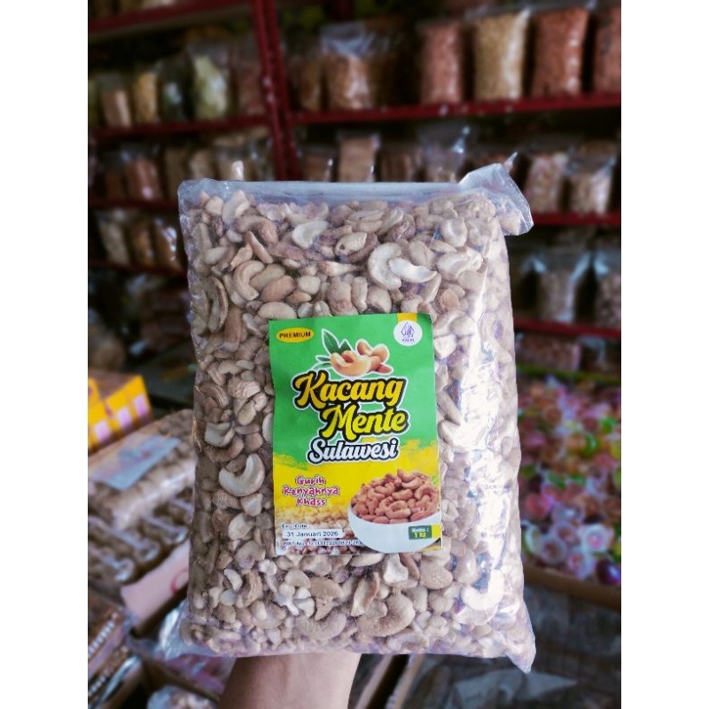 

kacang mede mentah