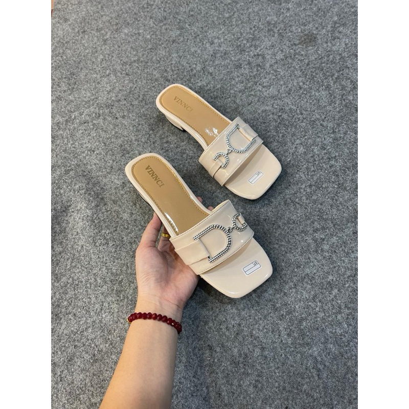 SENDAL WANITA SENDAL WANITA KEKINIAN SENDAL WANITA TERBARU SENDAL WANITA VINNCI