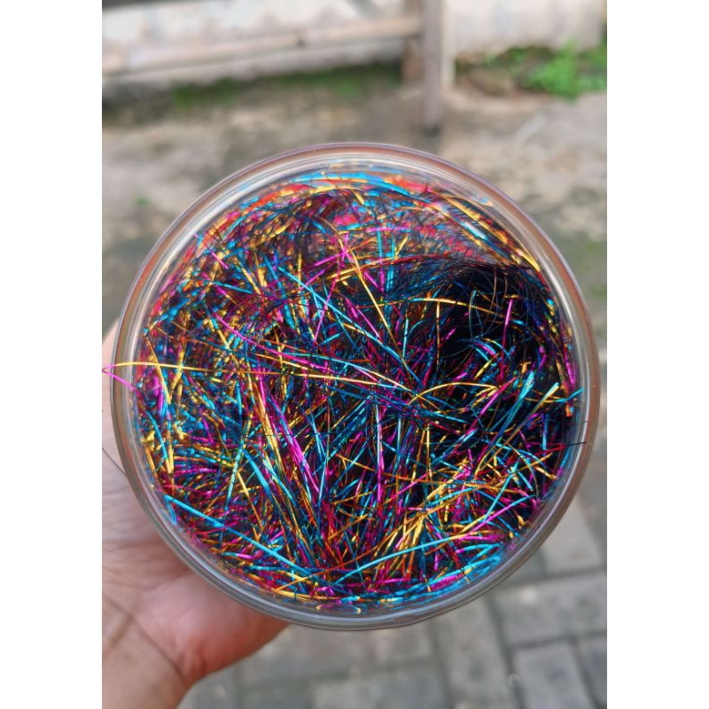 Serat metalik jenis rainbow campuran carbon forged.