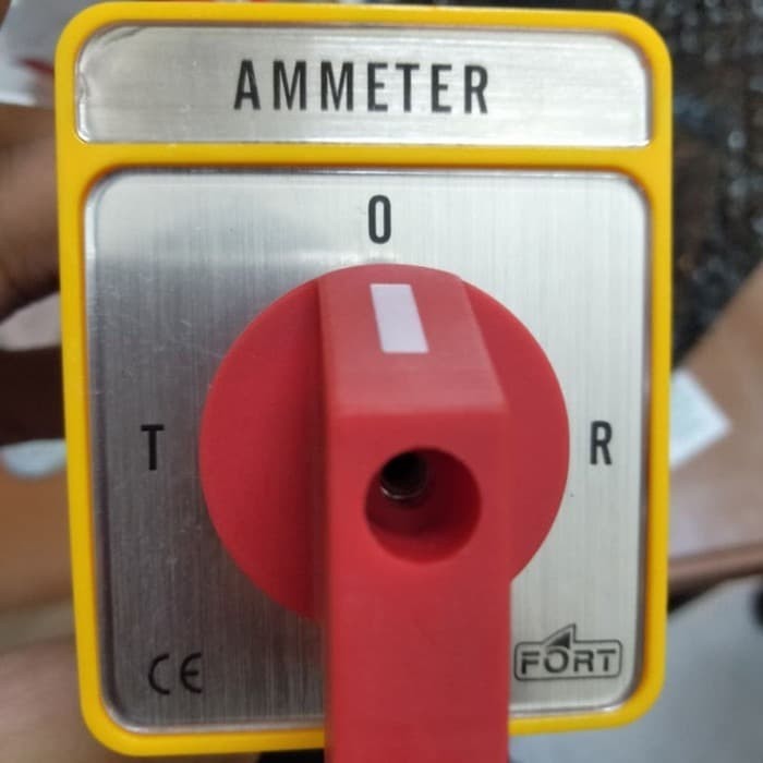 FORT SELECTOR SWITCH AMPER 4 POSISI 3P SFT20 SERIES ORI
