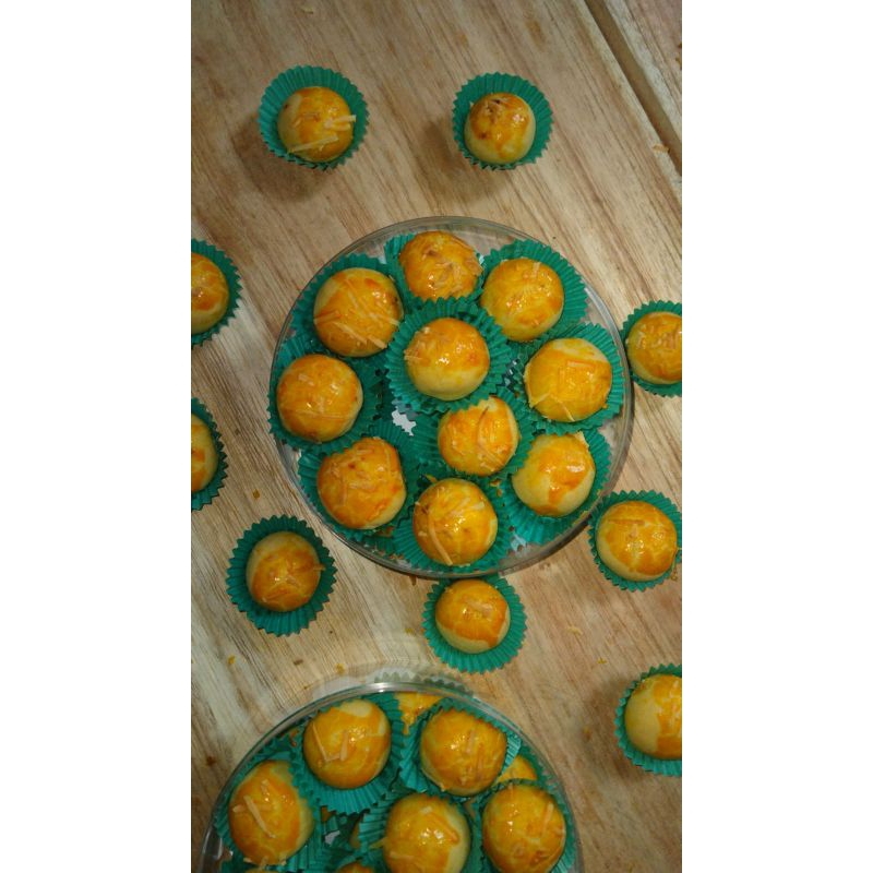 

ANEKA KUE KERING NASTAR