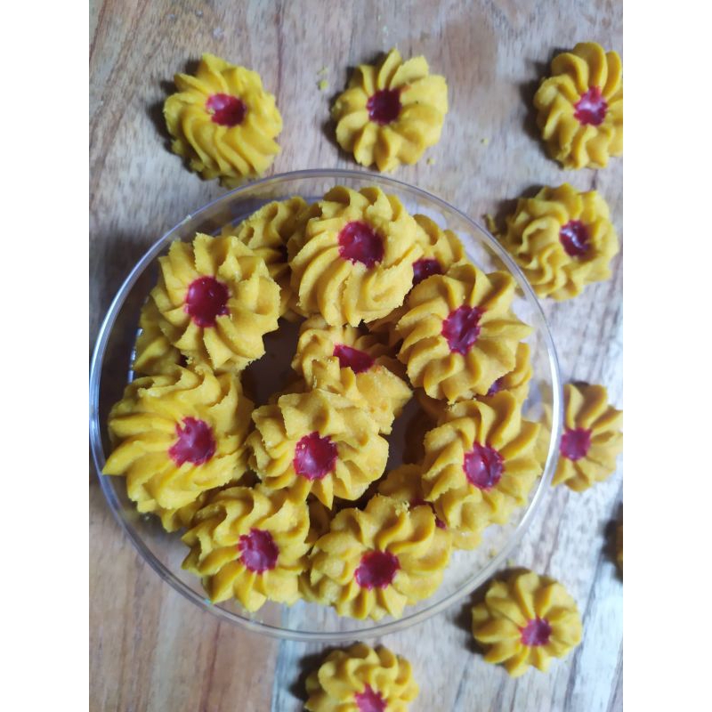 

ANEKA KUE KERING SEMPRIT