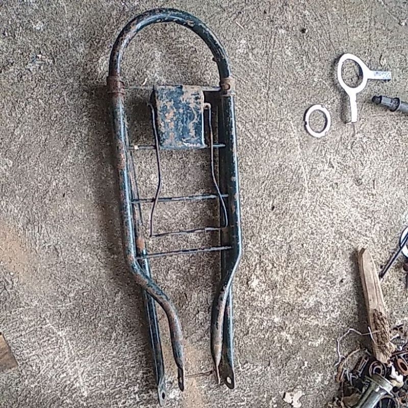 bagasi sepeda ontel bekas