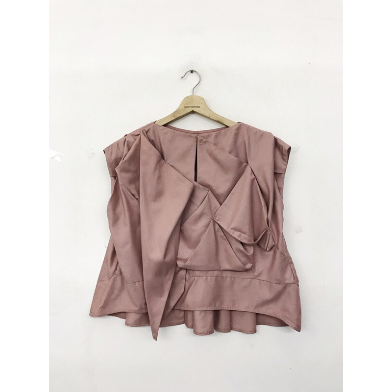 OLINE WORKROBE - ORIGAMI TOP IN PINK