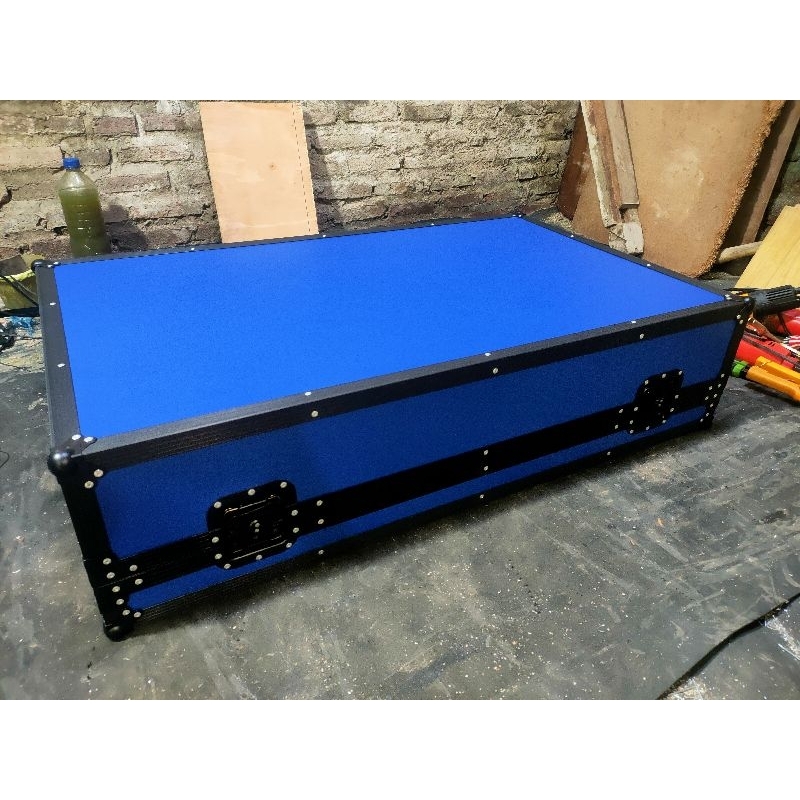 custom hardcase mixer 32 channel