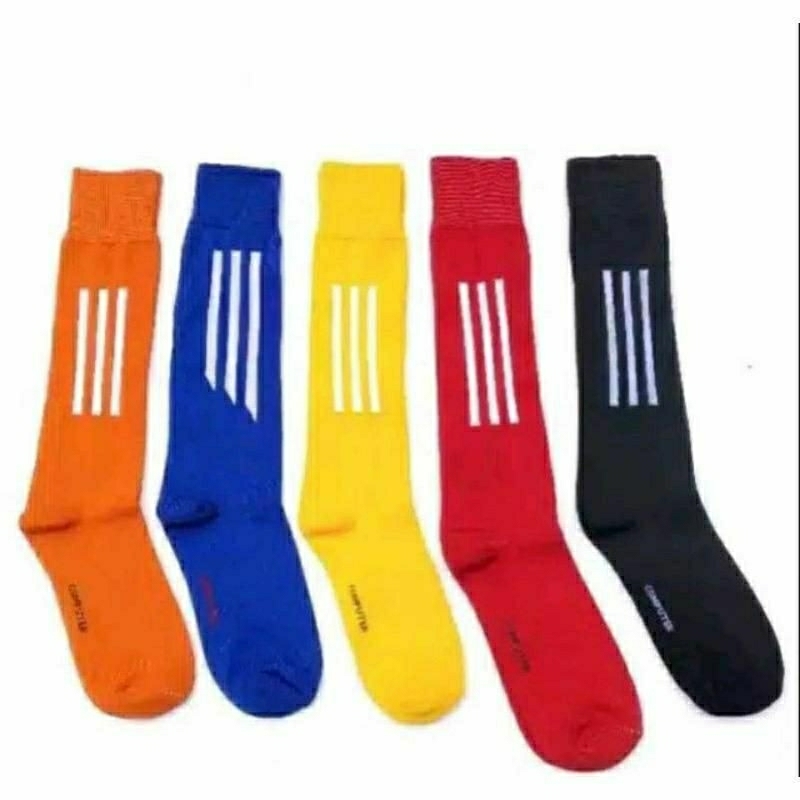 kaos kaki sepak bola panjang