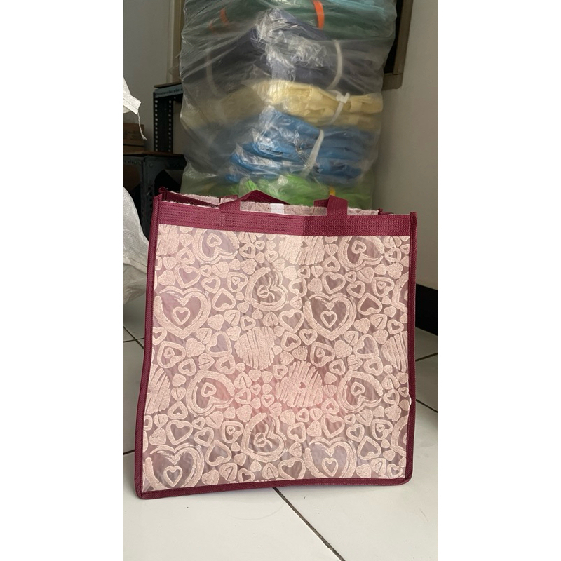 

goodie bag 28×28 teksture hajatan syukuran