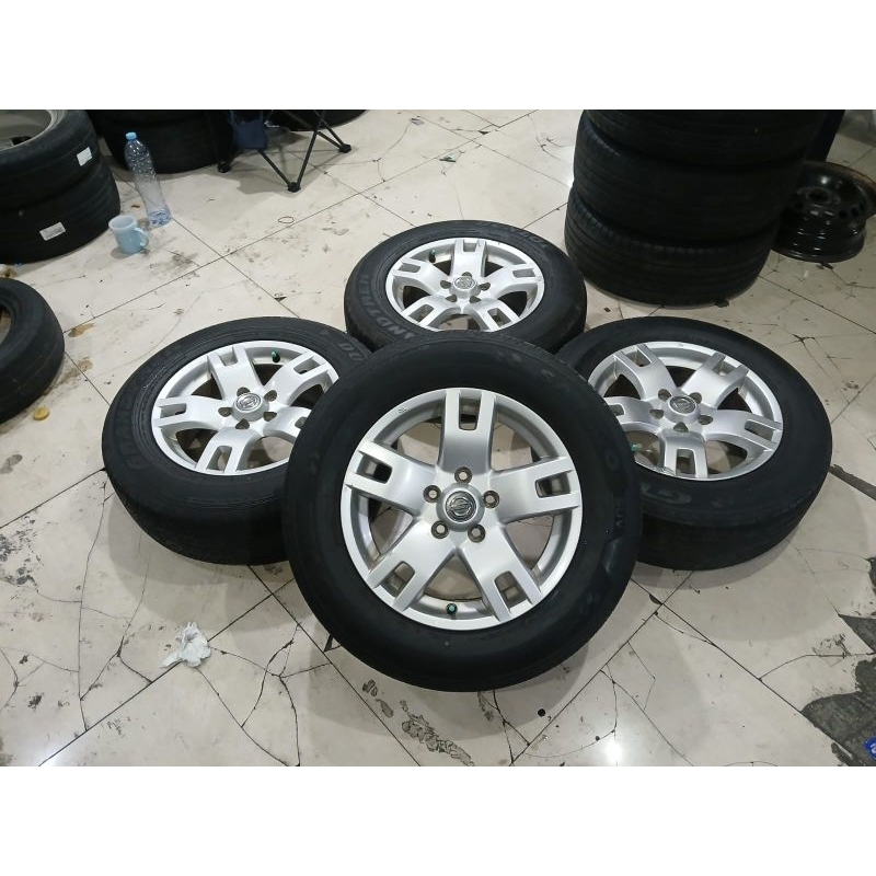 Velg second/bekas std mobil nissa x-trail ring 16 dan ban 215/65 r16 murah