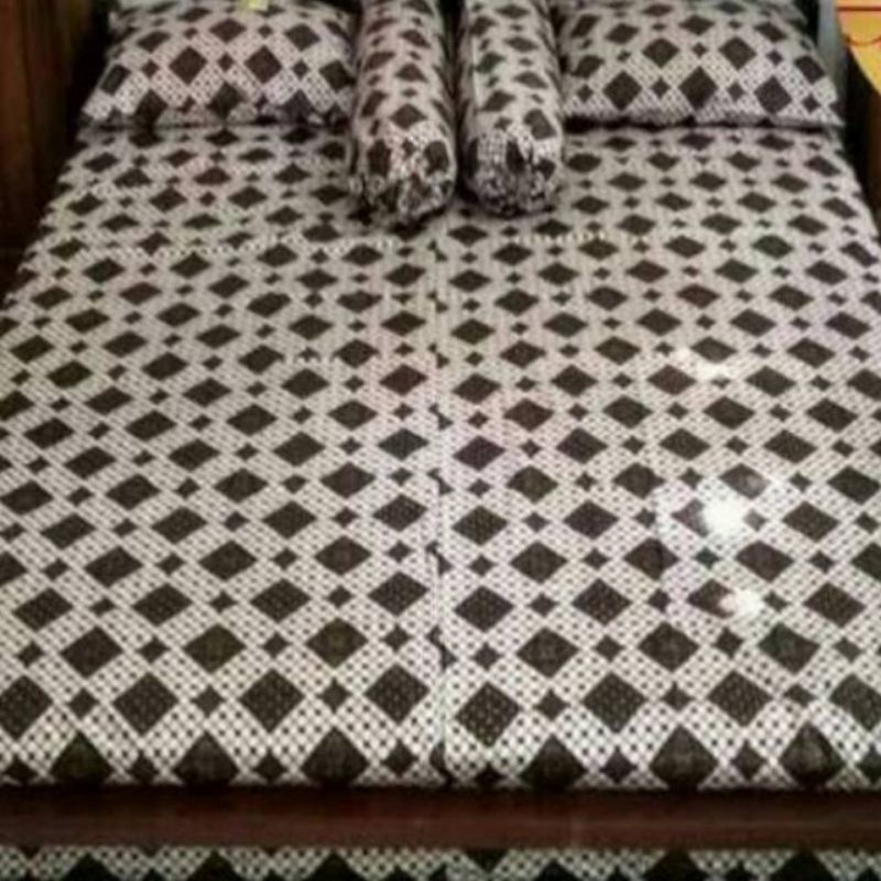 sprei batik sidoluhur ukuran 180x200cm dengan 4 sarung bantal + 2 sarung guling