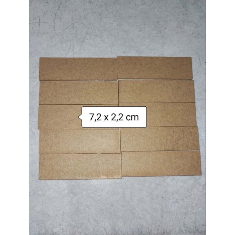 

Bahan Nametag Papan Nama Akrilik 7.2x2.2cm
