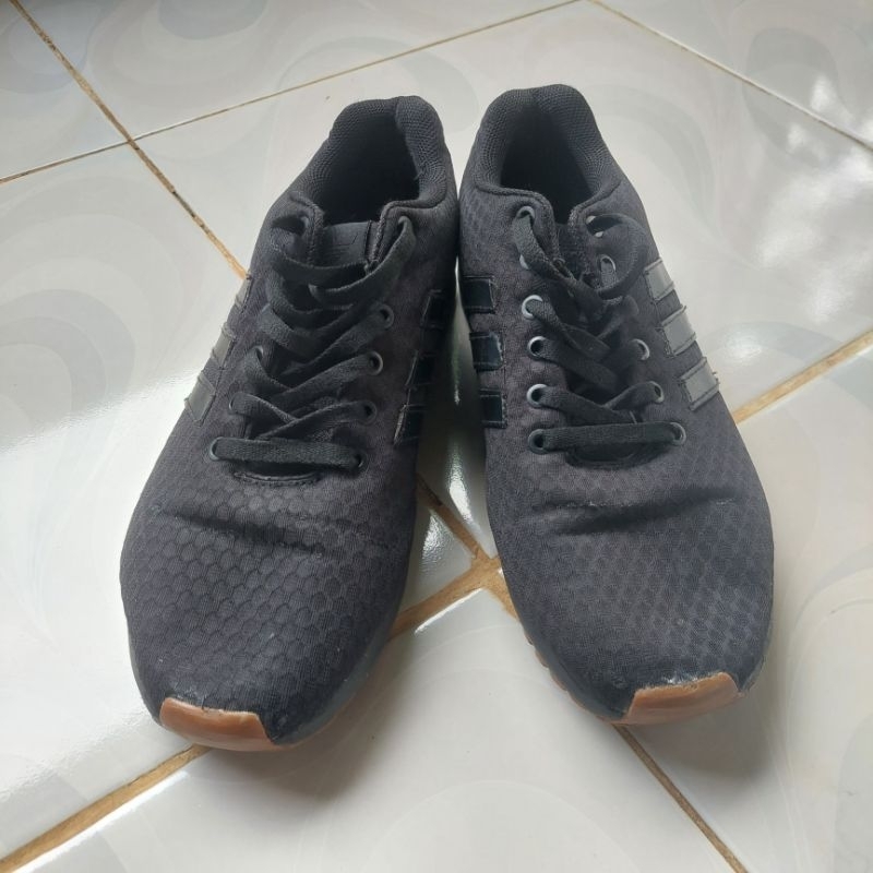 Sepatu Adidas Original Second size 44 insol 28 Full Black