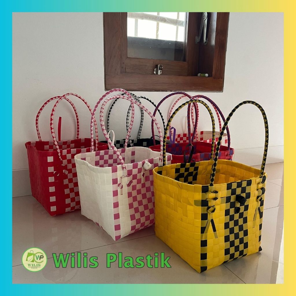 

PAKET 5 dan 10 Pcs Tas Anyaman Kotak Cantik Gagang Panjang Ada Kancing untuk Hampers Parcel Souvenir