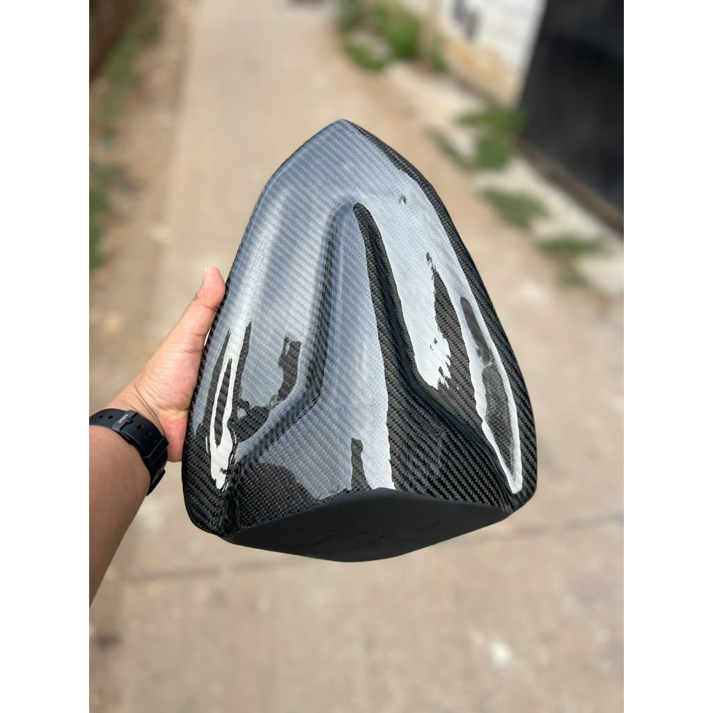Singgle Seat CBR 250RR Carbon Kevlar Single Seat CBR 250RR Carbon Forged