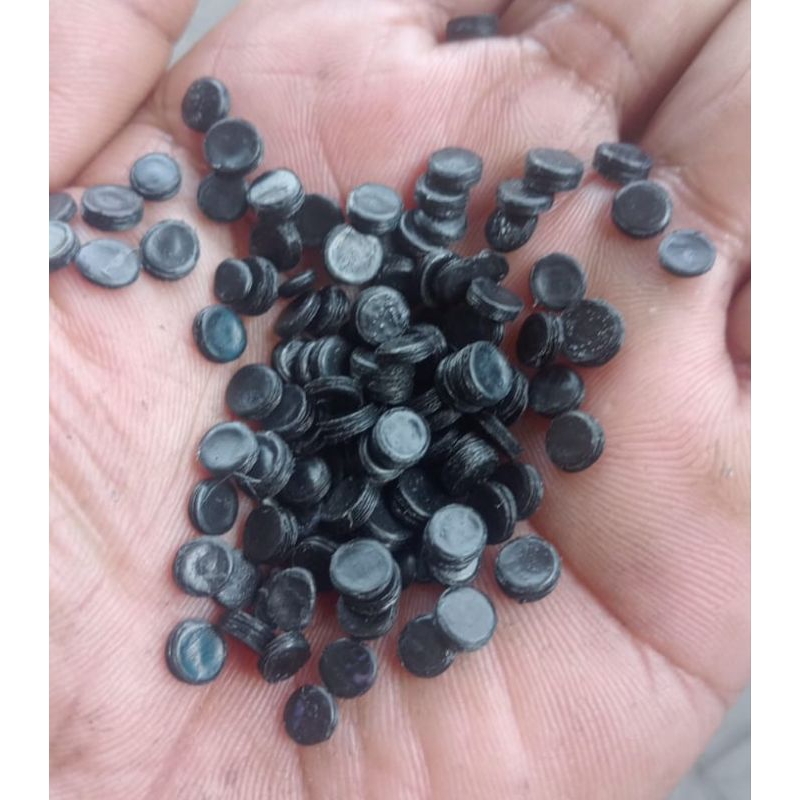 biji plastik pelet lldpe hitam blow dan inject