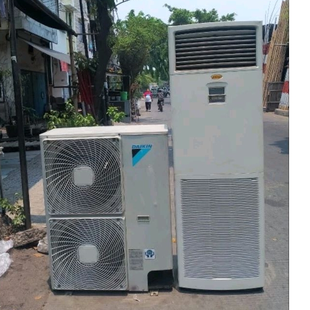 AC Standing Floor Daikin 5  PK R 22 Second + pasang (free ongkir se-jabotabek)