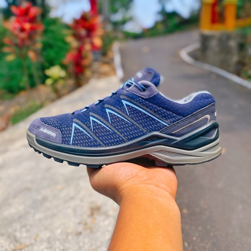 sepatu gunung lowa forrex gtx pro second outdoor size 37.5