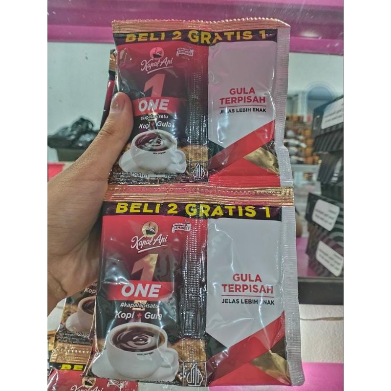 

Kopi Hitam Kapal Api Gula Terpisah 1 Renceng Isi 15pcs