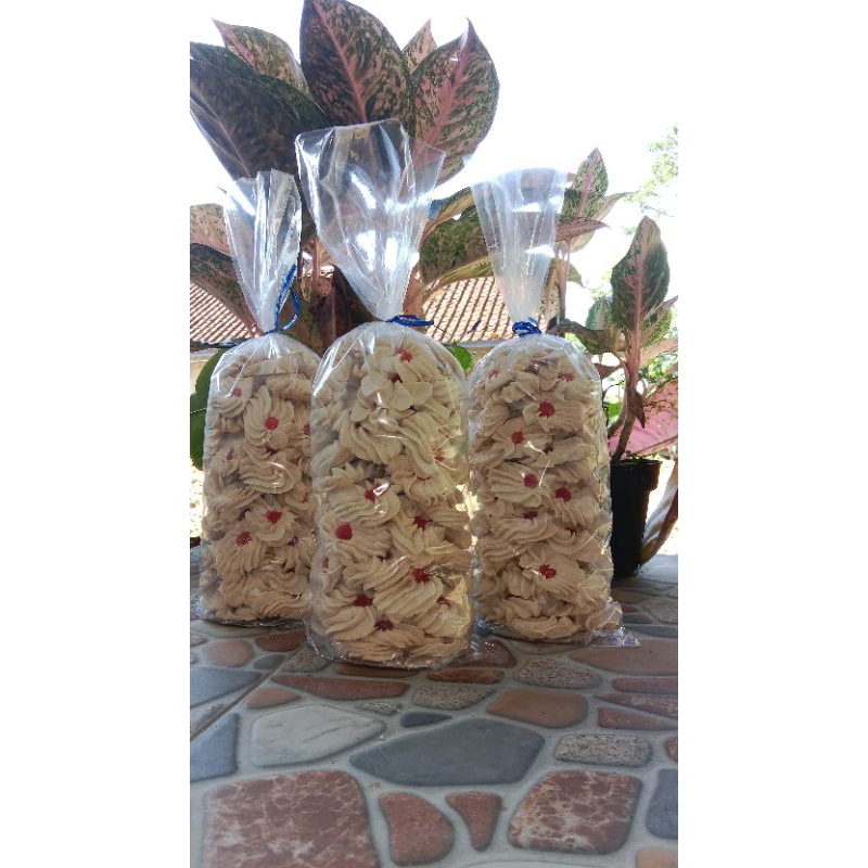

Kue Aci Manis Legit Mengguncang Lidah 500 gr - 1000 gr (1kg)