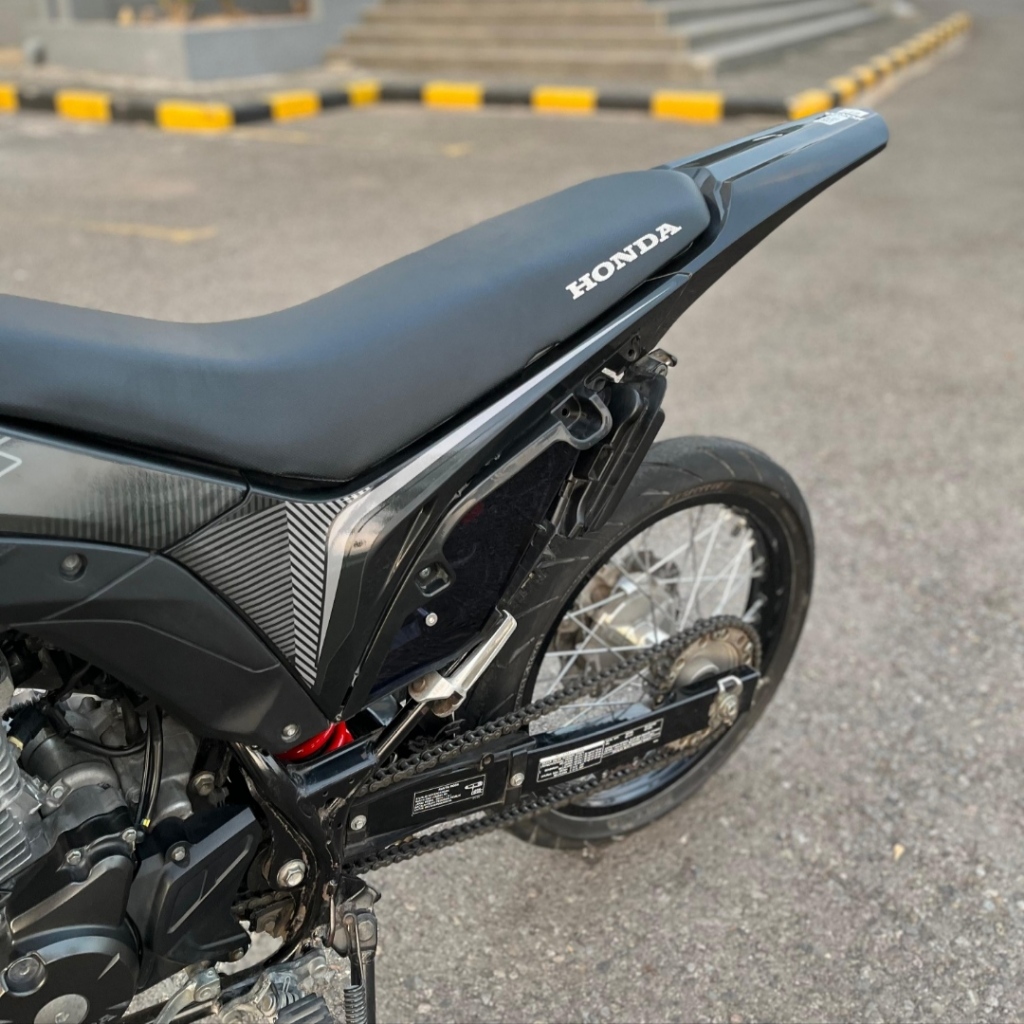 AKRILIK CRF TUTUP AKI AKRILIK CRF TUTUP AKI BENING CRF COVER BODY KIRI COVER BODY SAYAP KIRI CRF TRA