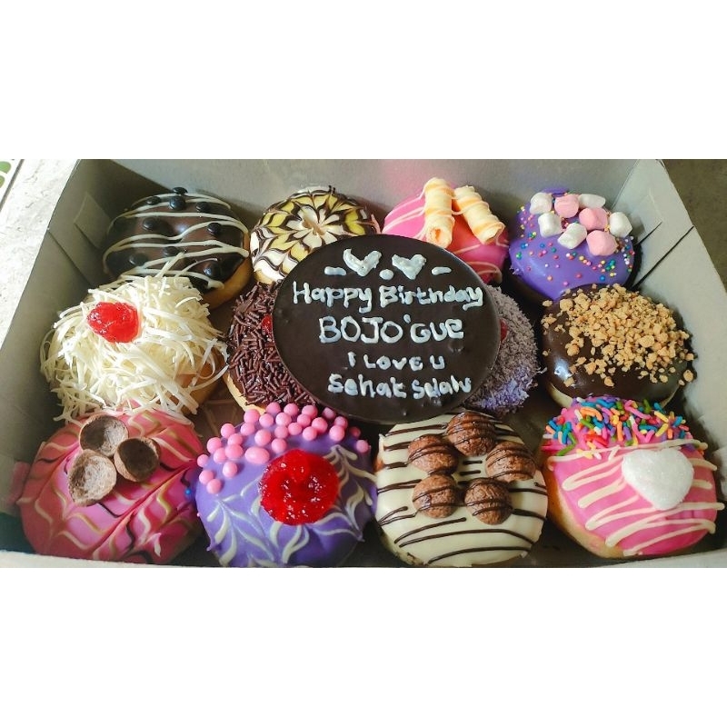 

PAKET SWEET 12 DONAT ARDHANI ROTI / DONUT DONAT / DONAT ULANG TAHUN / DONAT VALENTINE