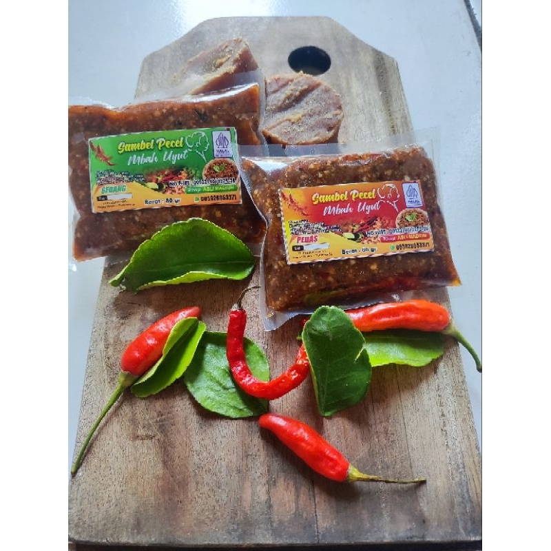 

SAMBEL PECEL Mbah Uyut / SAMBAL KACANG sachet 80gr sangrai