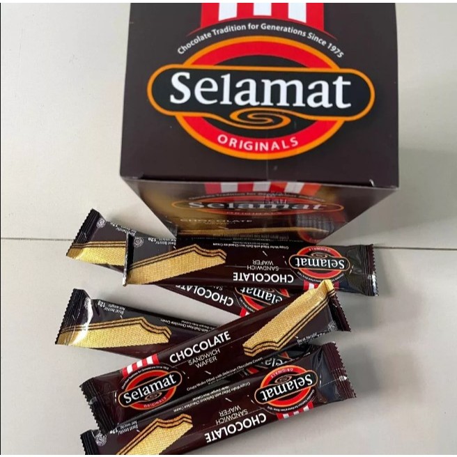 

Selamat Wafer Chocolate Sandwich 12 gr (Box/20 pcs) - Crispy Wafer with Delicious Chocolate Cream