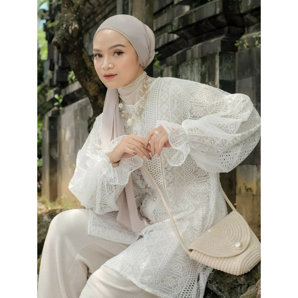 Outer brokat premium/long outer brokat halus/kancing mutiara/outer mutiara/outer pantai/outfit panta