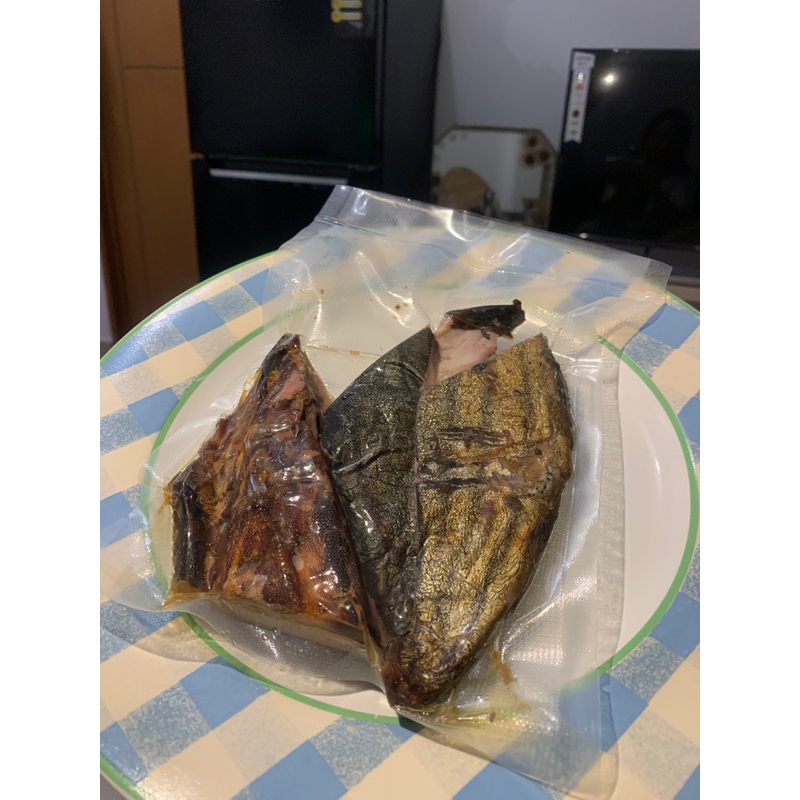 

CAKALANG ASAP 1KG HOME MADE DARI IKAN CAKALANG SEGAR