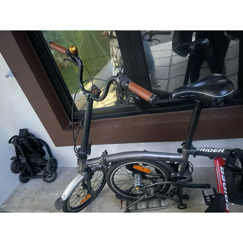 United Trifold 1s Velo Plush Preloved