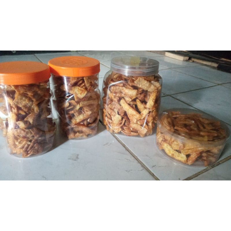 

kripik singkong uwa